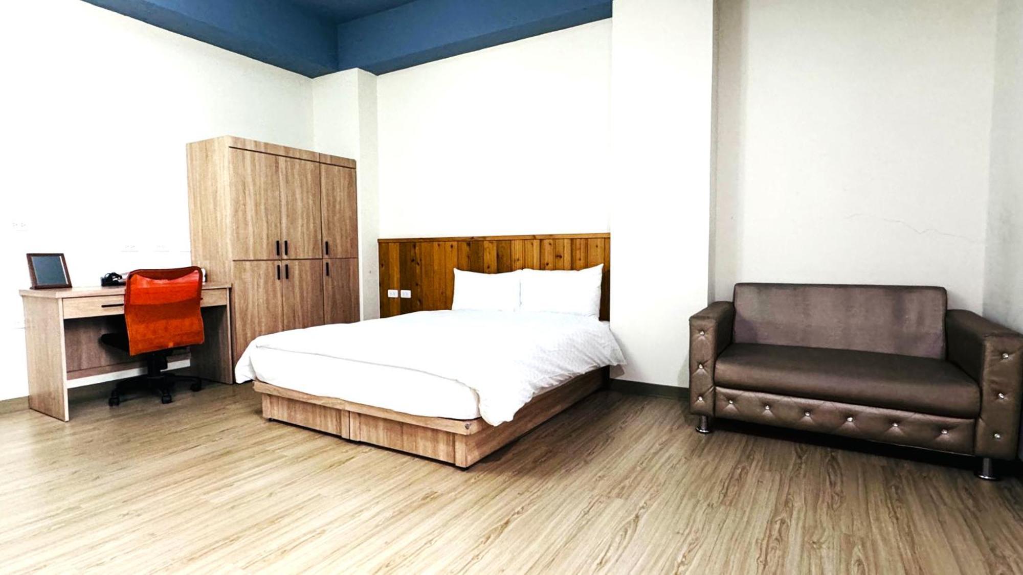 Didi House無人化自助入住#附車位有限須預約 Apartment Tainan Luaran gambar