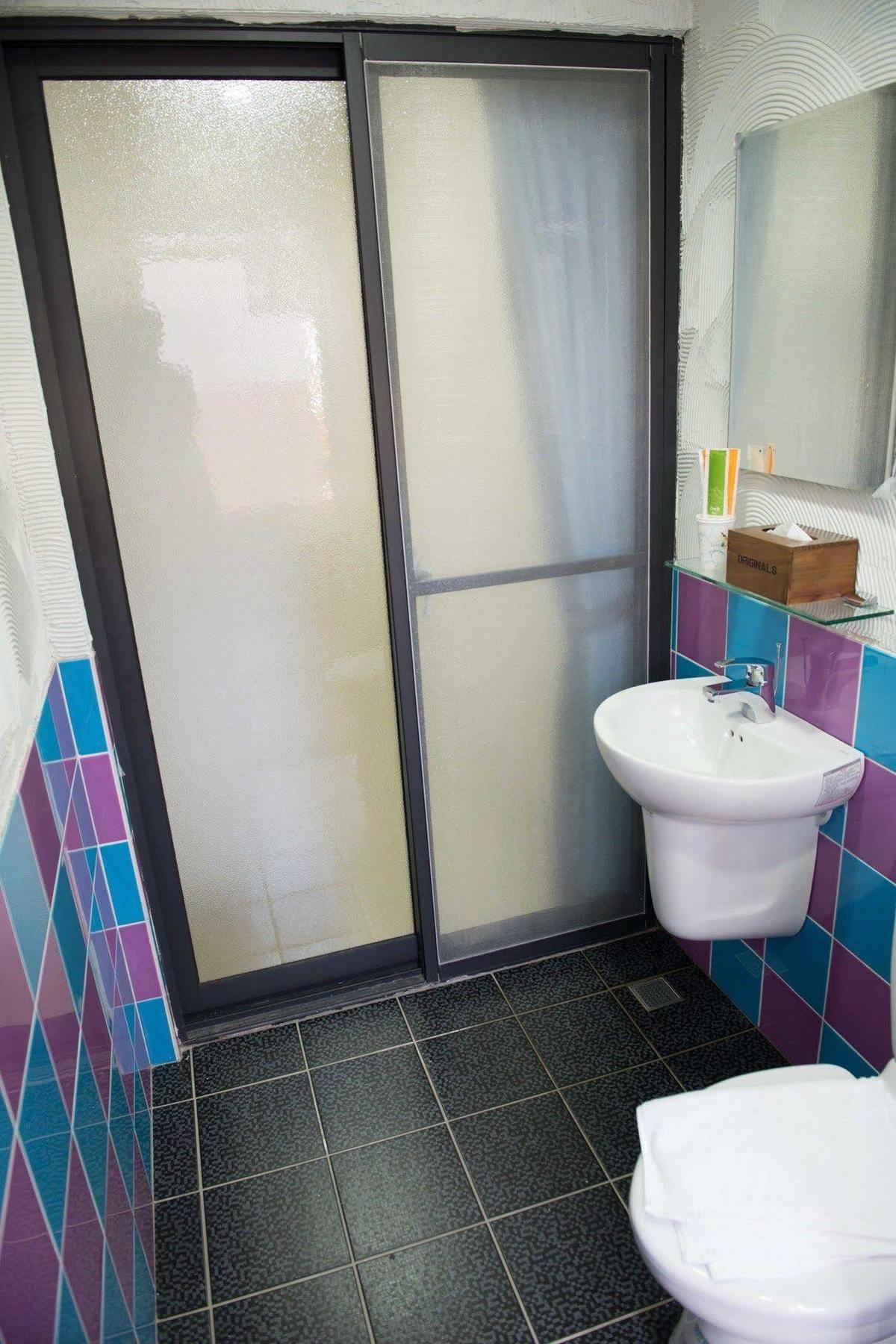 Didi House無人化自助入住#附車位有限須預約 Apartment Tainan Luaran gambar